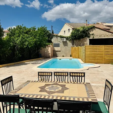 Avec Piscine Chauffee Et Jacuzzi Villa
